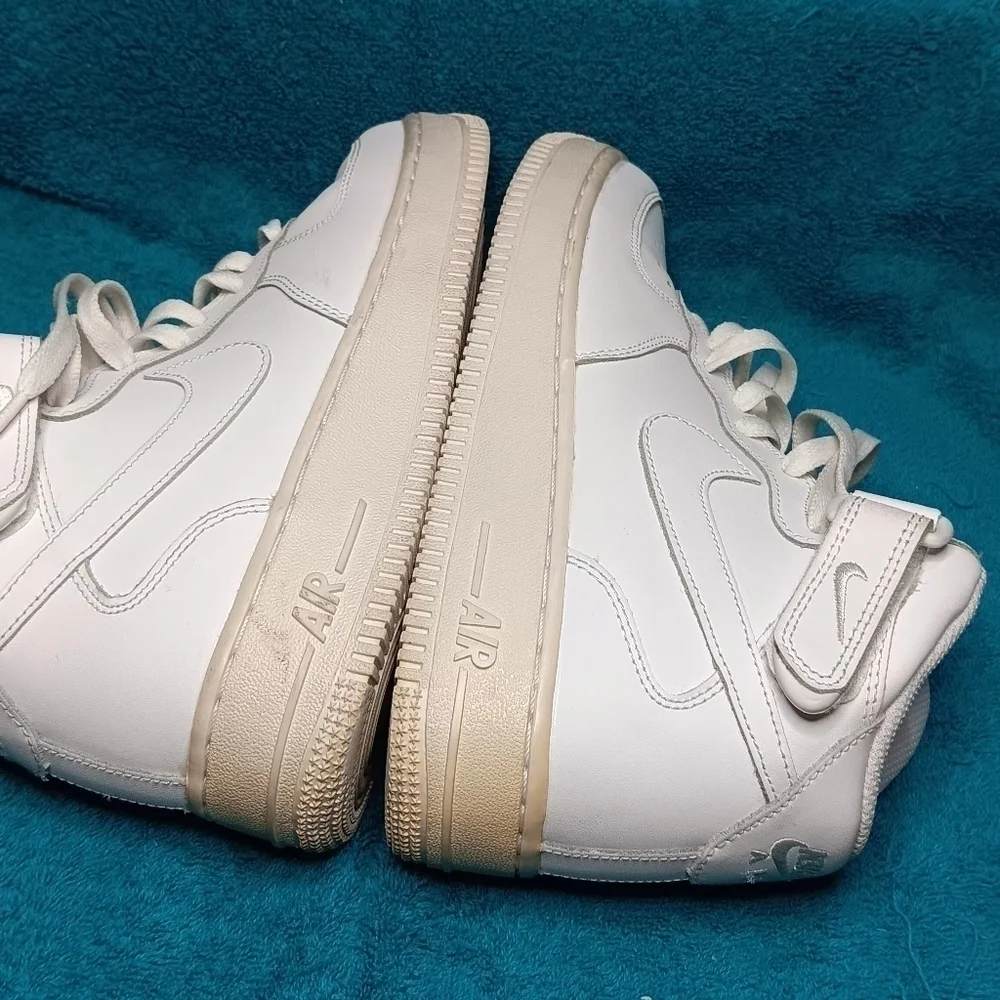 NIKE AIR FORCE 1   314195-113 Sneakers  Size 7 Y Classic 2015 White Out